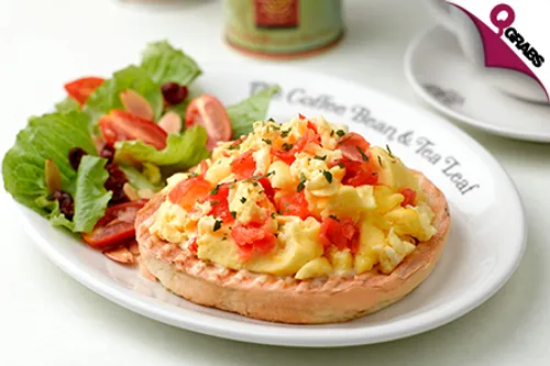 For QR20 Indulge in Coffee & Tea OR your choice of Food & Drinks at The Coffee Bean & Tea Leaf! (QR40 Value)